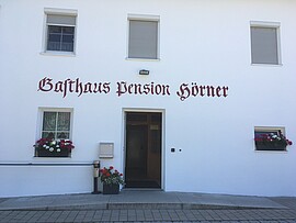 Banner Blasmusik im Biergarten - Hörner